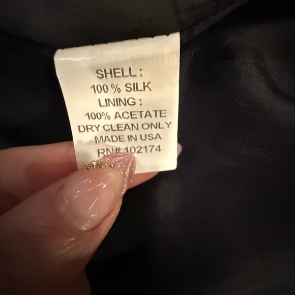 Flores & Flores Black 100% Silk Knee Length Pencil Skirt Size 8/Medium MSRP $225 - Picture 5 of 8